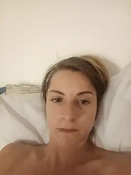 Cristina02 Adlı Modelin Canlı XXX Sohbeti