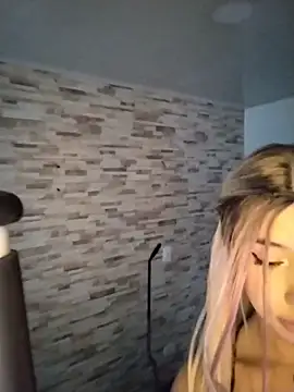 Ariana_bb Adlı Modelin Canlı XXX Sohbeti