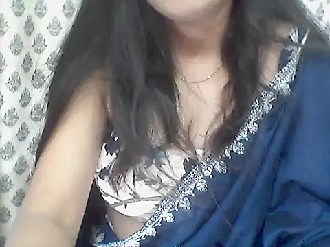 _Daisy Adlı Modelin Canlı XXX Sohbeti