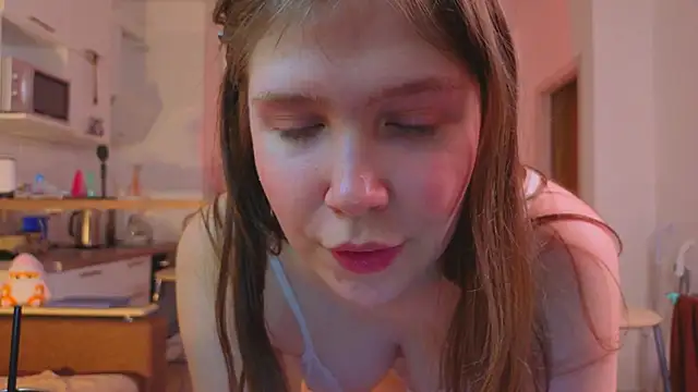 flowernnet Adlı Modelin Canlı XXX Sohbeti