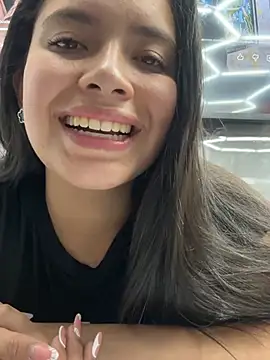 Miss_Bella_Flame: απευθείας συνομιλία ΧΧΧ