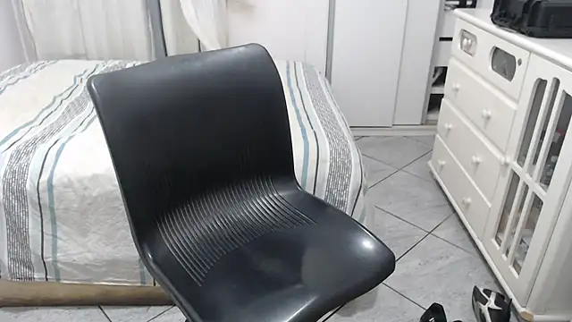 MysterBearMG Adlı Modelin Web Kamerası Şovu