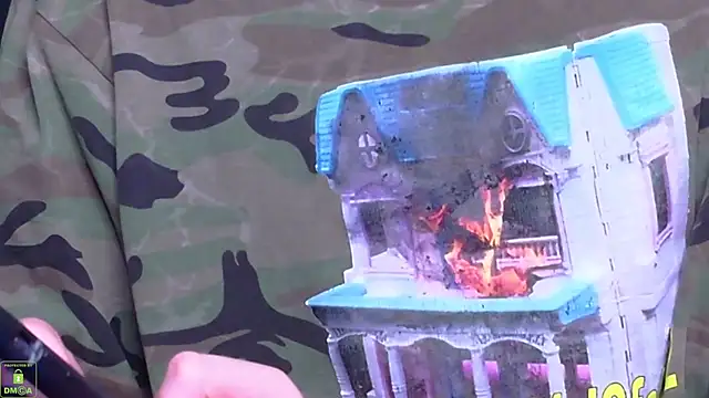 RoxyKyper Show in webcam