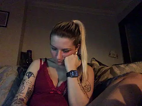 XXX chat uživo modela xxamyleighxx