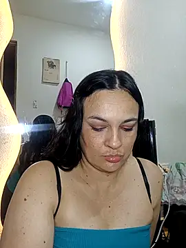 megan_milf79 Pertunjukan Webcam