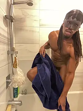 BlkOwlShadow: διαδικτυακό σόου στην κάμερα