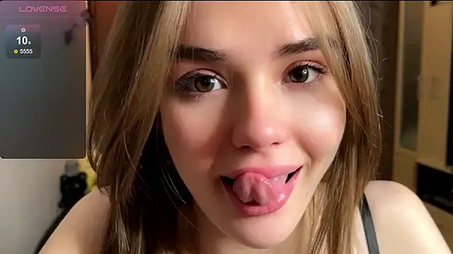 XXX chat uživo modela LubaSeirers