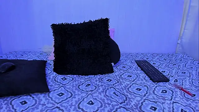 Naomi_Doll_ Chat XXX in diretta