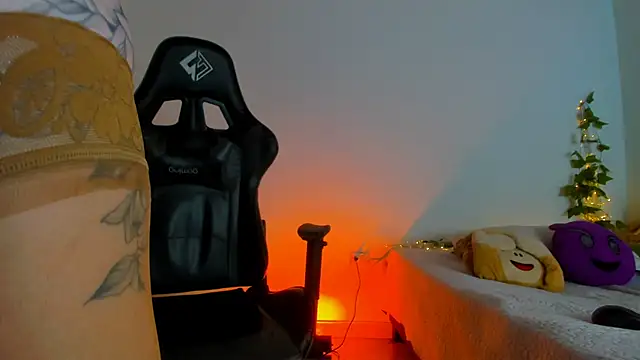 Susan_Foxx Chat XXX in diretta