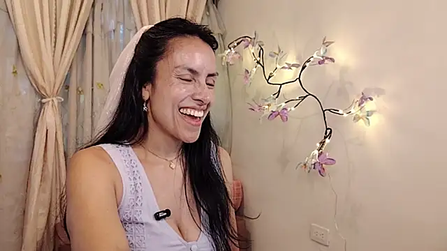 Bella_Exhibition's Live XXX Chat