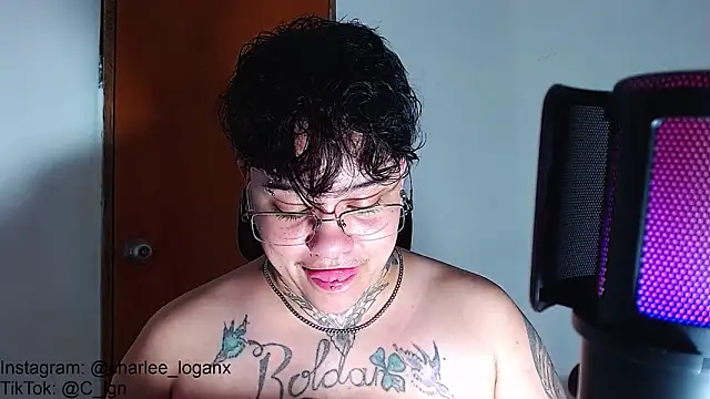 Techno_420_'s Live XXX Chat