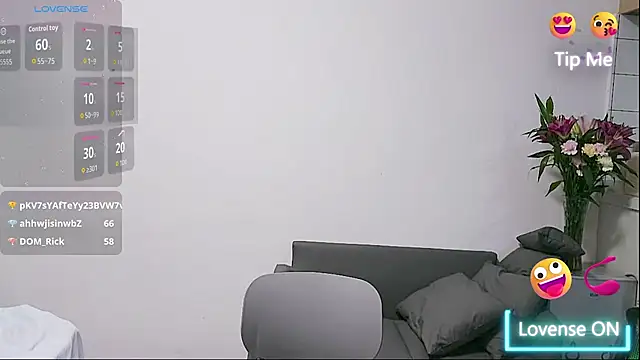 youyou-55 Adlı Modelin Canlı XXX Sohbeti