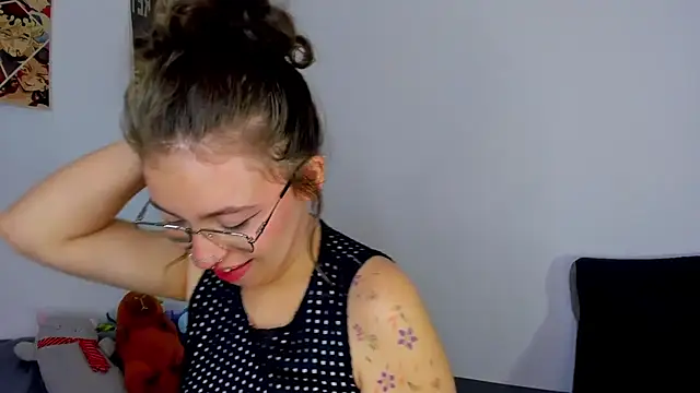 Chatroom XXX en direct de MarieTaylor_