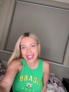 Chatroom XXX en direct de BlondeChiara