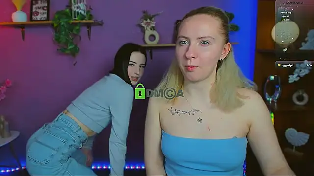 mila_glow1 – Kamerová šou