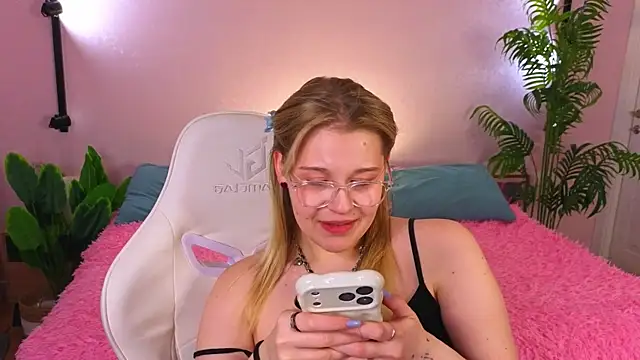 Colleen_Blake 现场XXX聊天