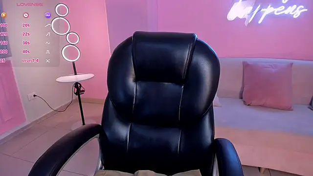 CharlotteCox_: απευθείας συνομιλία ΧΧΧ