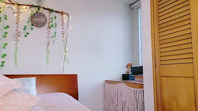 Ajua__Uva's Live XXX Chat