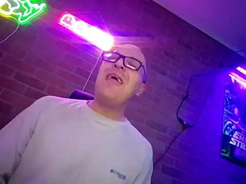 chronic_vibez's Live XXX Chat