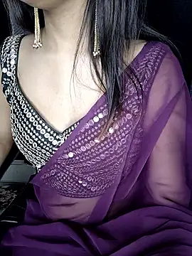 Pokazy przed kamerką – Leeezz_ahh