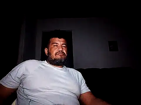 tarra122 Adlı Modelin Canlı XXX Sohbeti