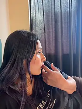 Chatroom XXX en direct de Cami_Leon2