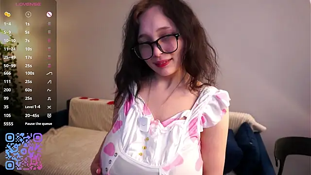 HannaHayles Show in webcam