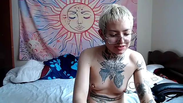 แชท XXX สดของ ArrangedFoot