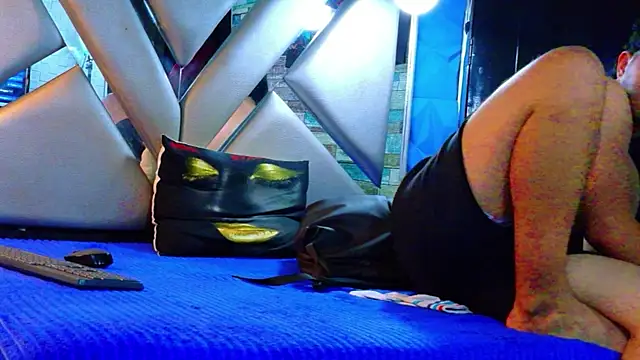 Oliver_Jamees webkamerás műsora