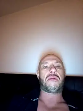 XXX chat uživo modela Guitccch