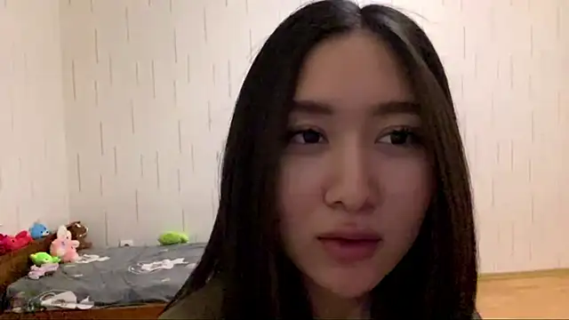 Chat XXX ao vivo de YourMiIa