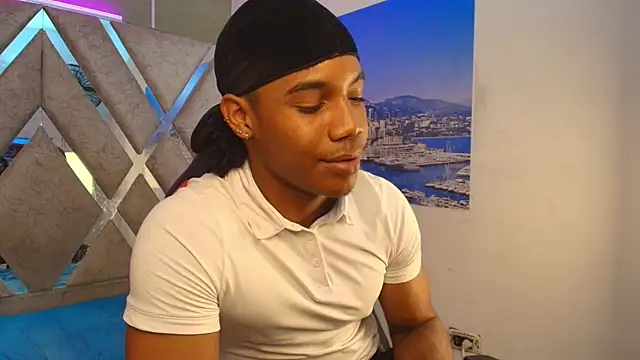 XXX chat uživo modela axel_silva4