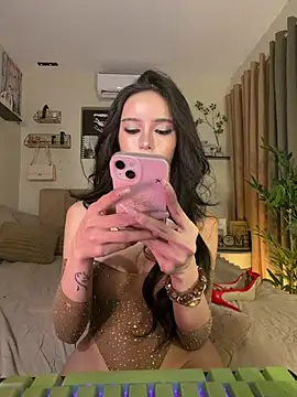 Chat XXX ao vivo de Hollywood_Girl