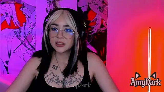 دردشة _AmyDark الجنسية المباشرة