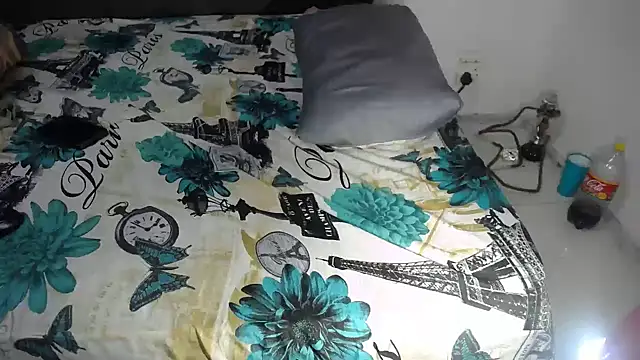 Chat XXX en directo de BootySoYummyX