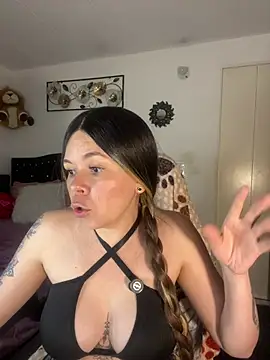 XXX chat uživo modela carolina16love