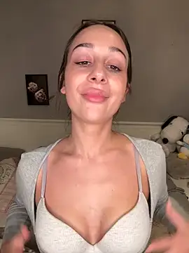 Chatroom XXX en direct de ChiaraSommer