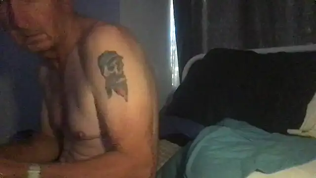 MrBombasticxxx's Webcam Show