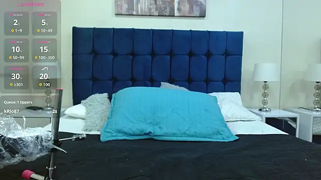 MaddieQuinn 网络视讯表演