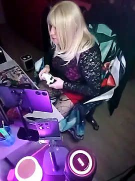 JulietteMaitresse's Webcam Show