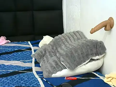 BlondieBitchのウェブカメラショー