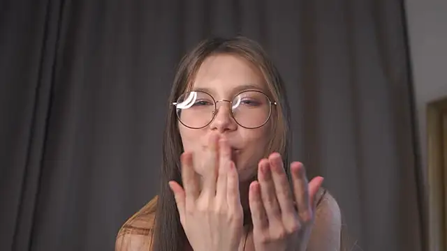 EuraButscher's Live XXX Chat