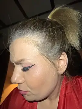 KrisKkiki Webcam show