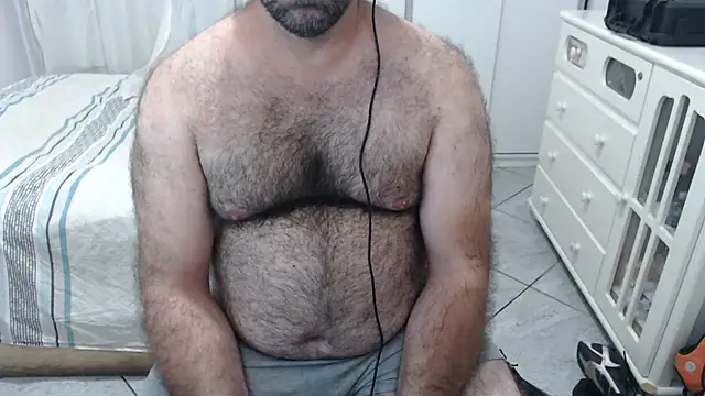 MysterBearMGn Webbikameraesitys