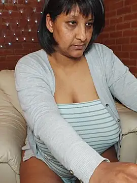 XXX chat uživo modela Lilybanx