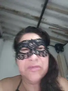 Chat +18 de PatriciaGrajales ao vivo