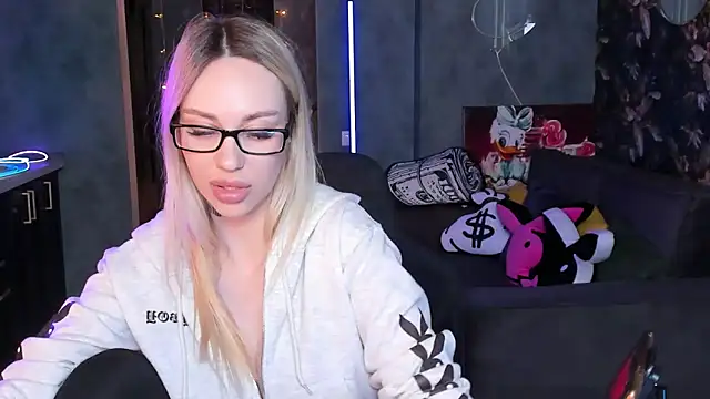 Živý XXX chat Blckmirrorr