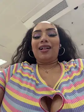 CarmelaAnthony: онлайн-секс-чат