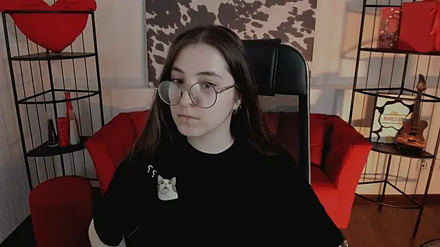 VirtuallVoyant élő XXX-chatje