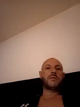 Guitccch Live XXX-chat